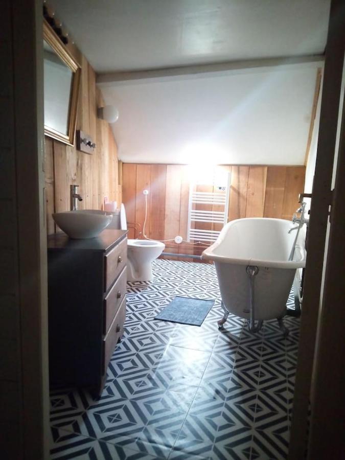 Holiday home Le Repos Des Ducs, Accessible En Velo