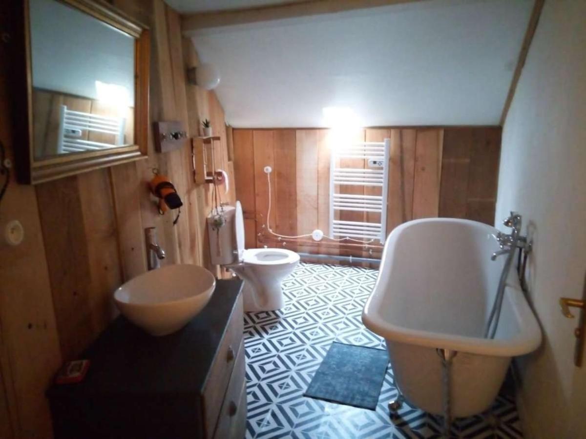 Le Repos Des Ducs, Accessible En Velo Fecamp